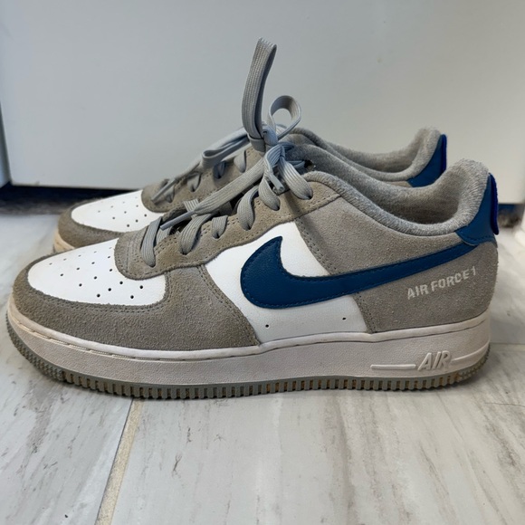 Nike Other - Youth Nike Air Force 1 Sneakers, Size 7, Used Condition